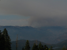 The Tehipite fire from Panoramic Point