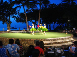 Opening dance number at the Old Lahaina Luau