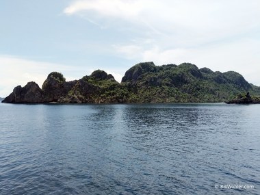 An island near Yulliet where we snorkeled with baby sharks