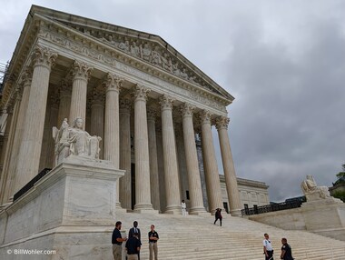 The Contemplation of Justice statue by James Earle Fraser at the Supreme Court