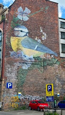 One of several murals in the Northern Quarter (photo by Dan Heller)