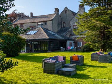 The comfortable grounds of the Sella Park Country House Hotel