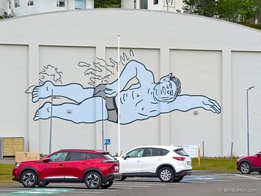 Guess what's in this building?