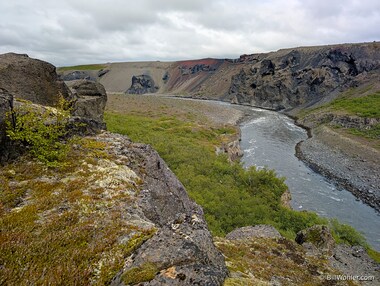 Interesting rock formations along the J&ouml;kuls&aacute; &aacute; Fj&ouml;llumm