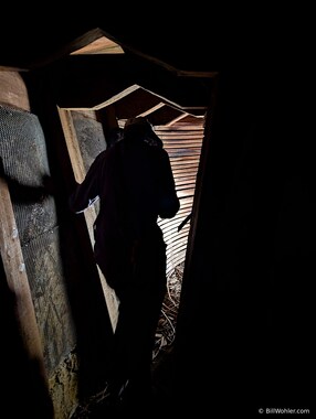 Lori leads the way through the Estaciones de Luz, 1987-88. Mark Reeves. Wood.